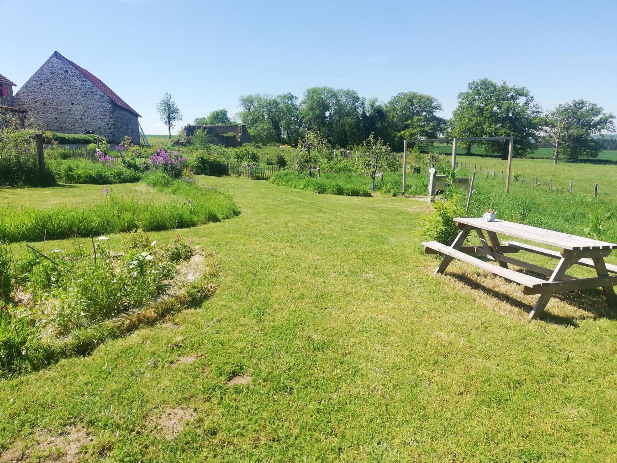 Bed and Breakfast Le Monticule Tardes Экстерьер фото